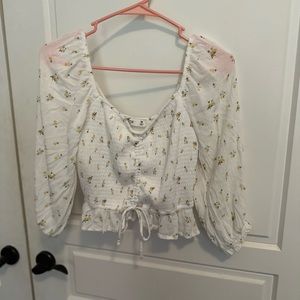 Holister top. Size medium.